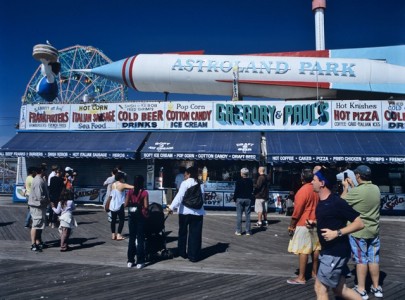 Hochheiser, Astroland