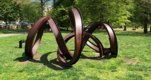 Carole Eisner’s sculpture “ZerQues” featured in Uncommon Ground IV